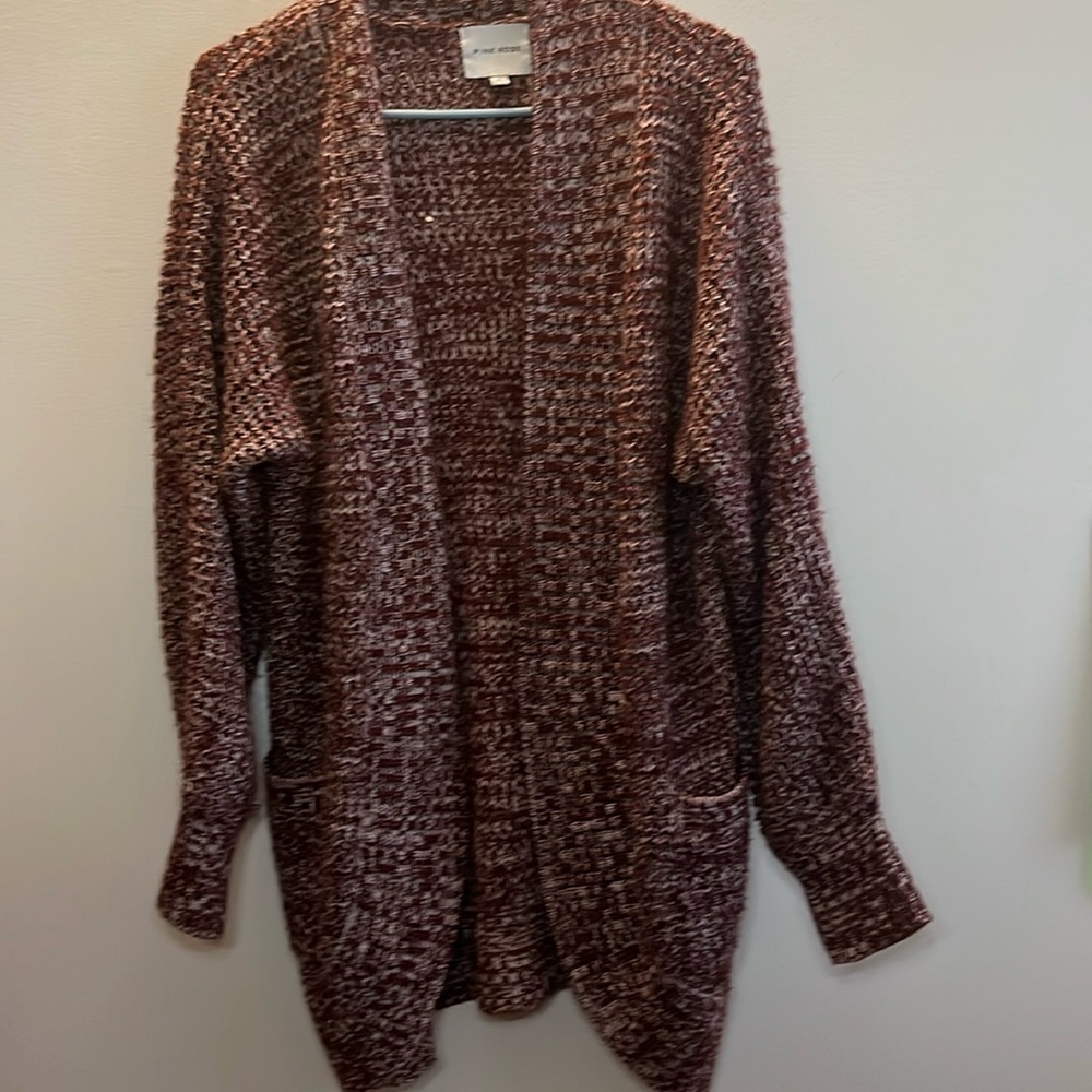 Long sleeved sweater